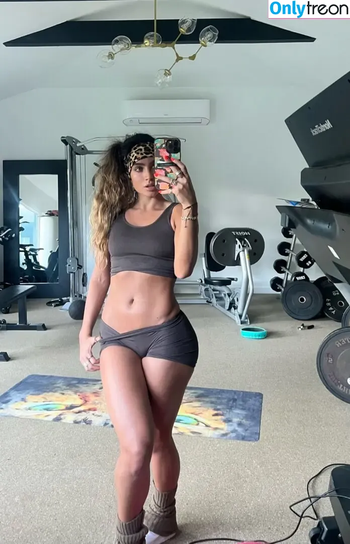 Sommer Ray nude photo #1450 (sommer-ray / sommerray)