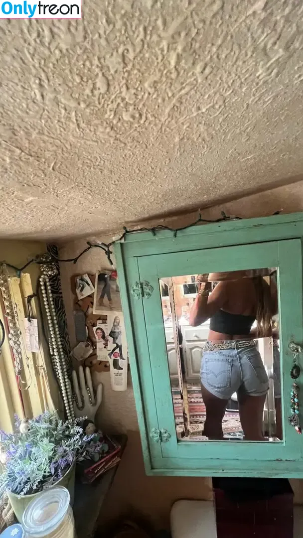 Sommer Ray nude photo #1664 (sommer-ray / sommerray)