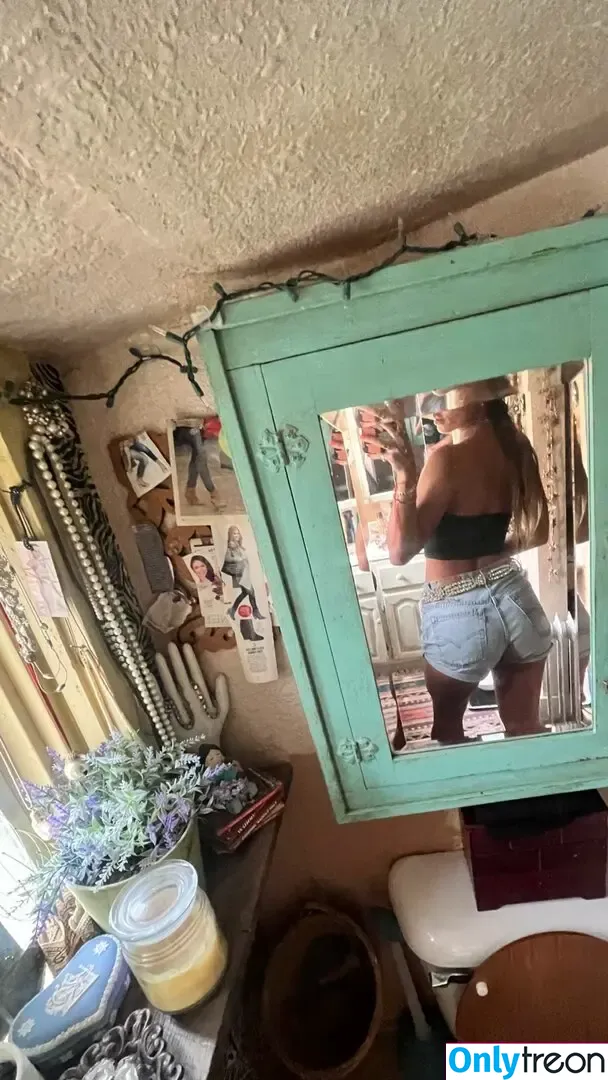Sommer Ray nude photo #1668 (sommer-ray / sommerray)