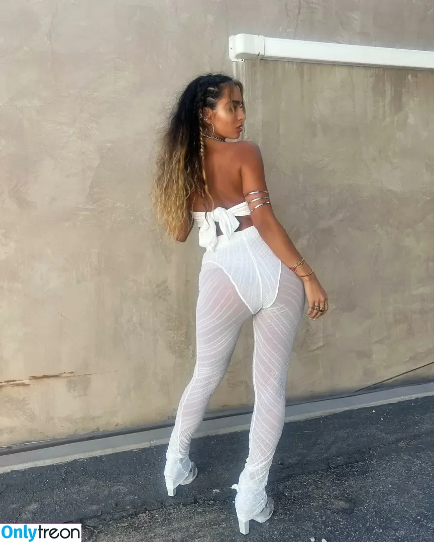 Sommer Ray nude photo #1733 (sommer-ray / sommerray)