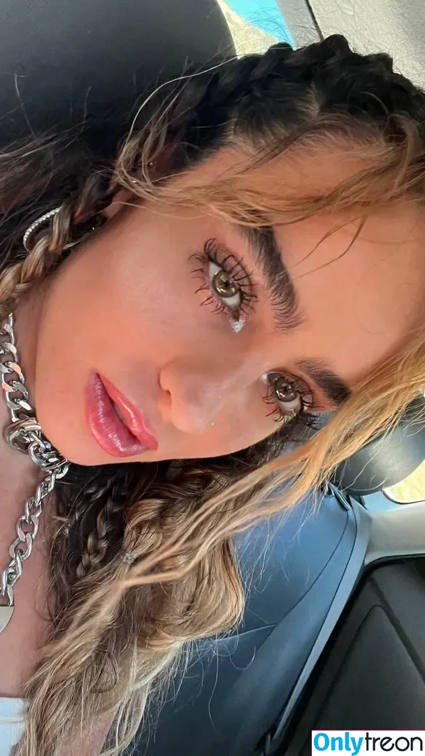 Sommer Ray nude photo #1744 (sommer-ray / sommerray)