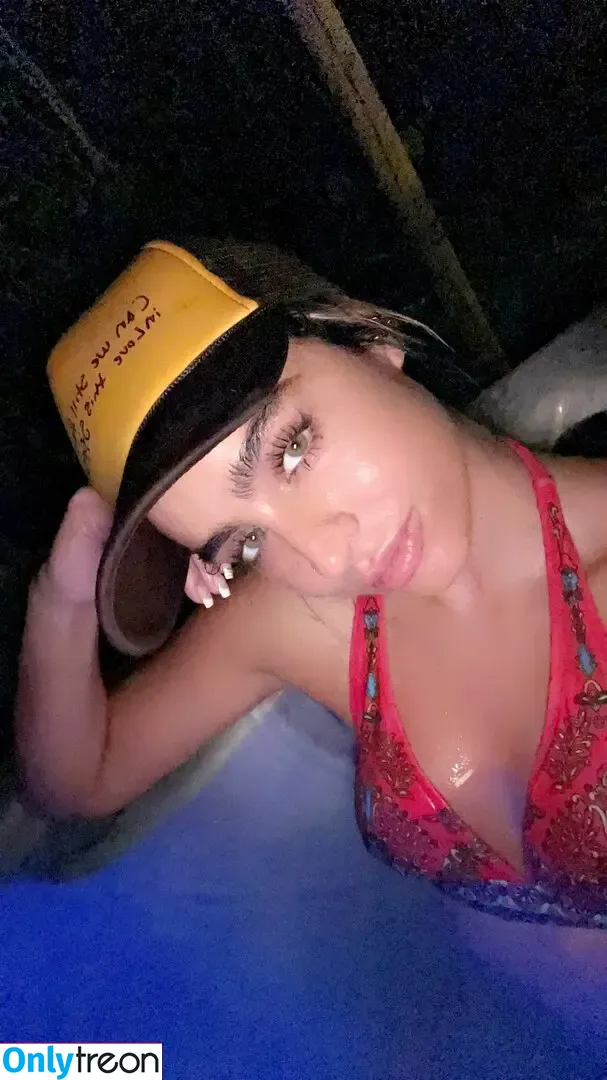 Sommer Ray nude photo #1882 (sommer-ray / sommerray)