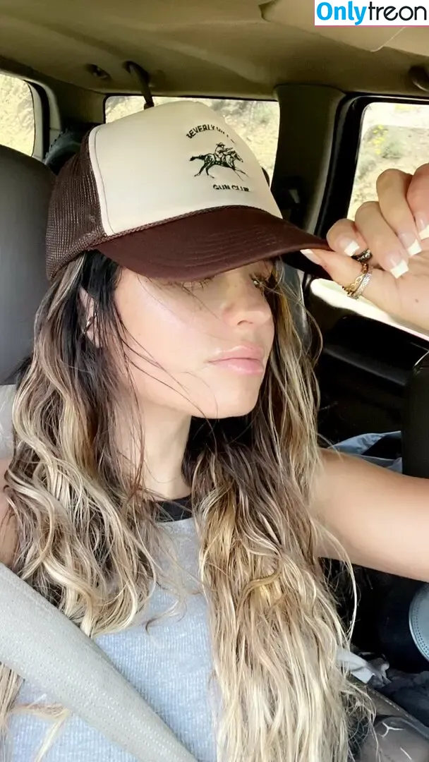 Sommer Ray nude photo #1894 (sommer-ray / sommerray)