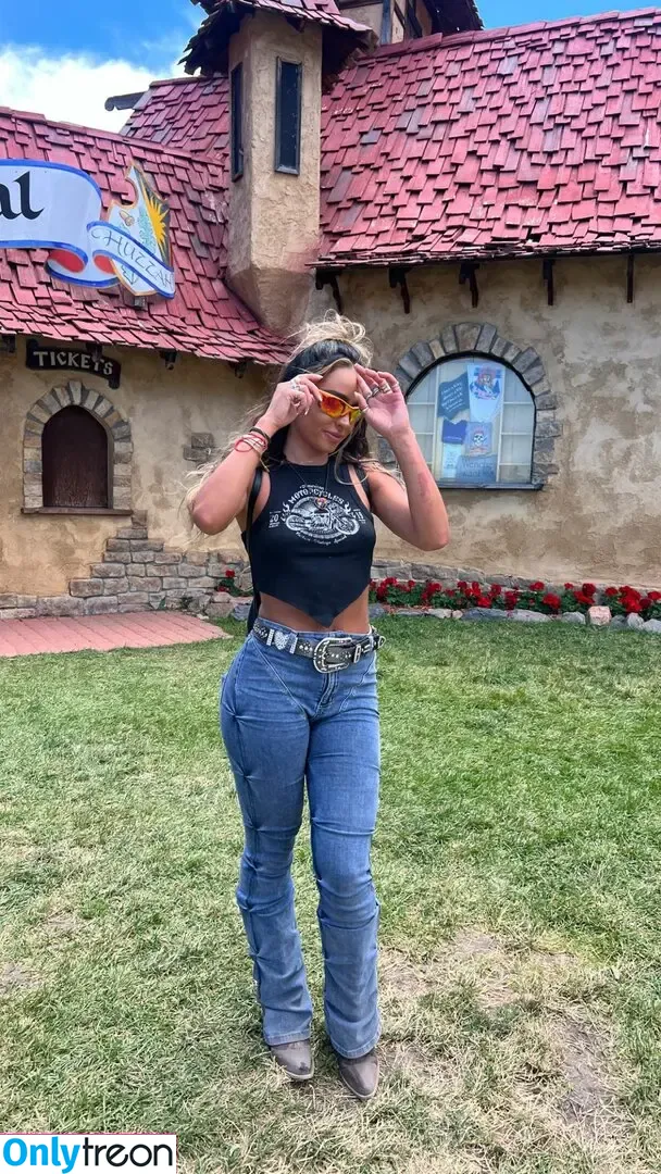 Sommer Ray nude photo #1965 (sommer-ray / sommerray)