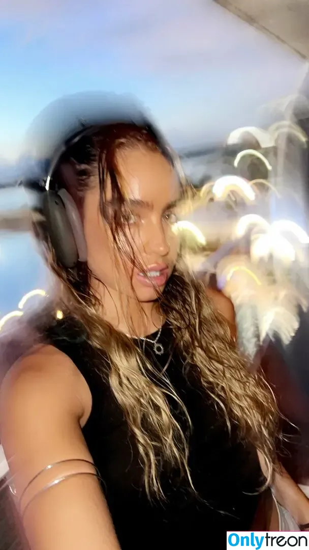 Sommer Ray nude photo #1973 (sommer-ray / sommerray)