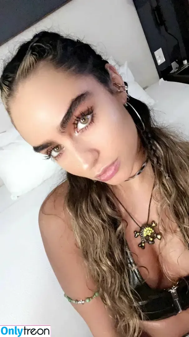 Sommer Ray nude photo #2078 (sommer-ray / sommerray)