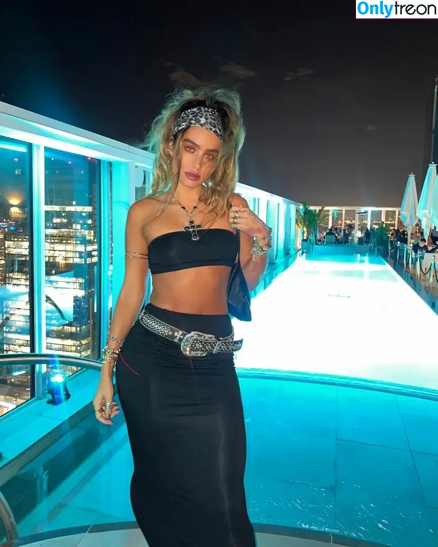 Sommer Ray nude photo #2173 (sommer-ray / sommerray)