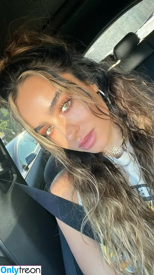 Sommer Ray nude photo #2185 (sommer-ray / sommerray)