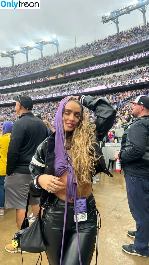 Sommer Ray nude photo #2269 (sommer-ray / sommerray)