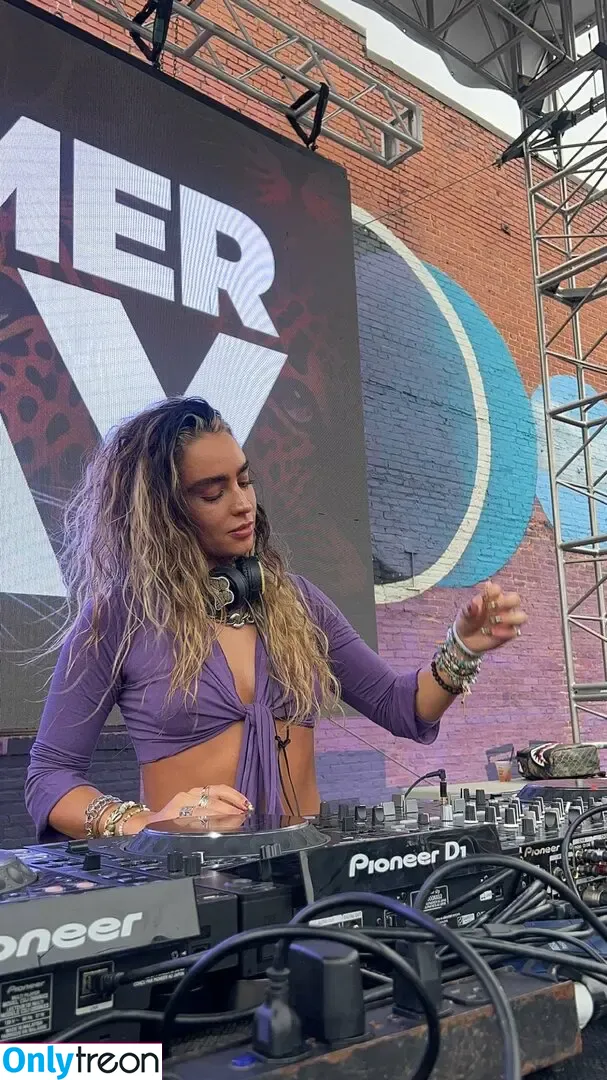 Sommer Ray nude photo #2273 (sommer-ray / sommerray)