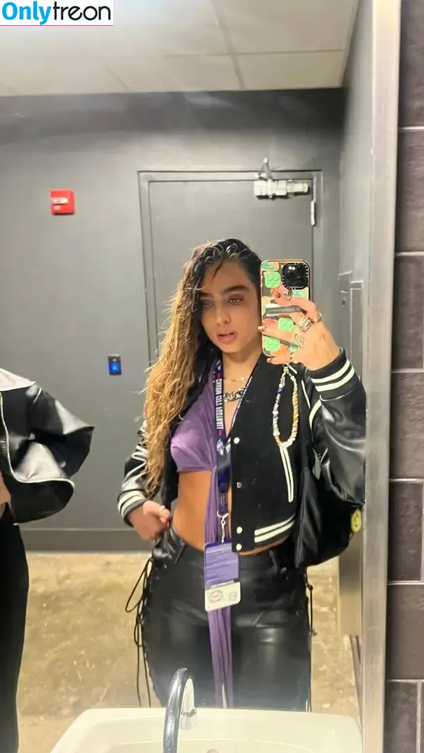 Sommer Ray nude photo #2274 (sommer-ray / sommerray)