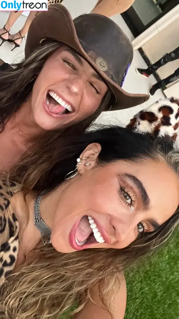 Sommer Ray nude photo #2301 (sommer-ray / sommerray)