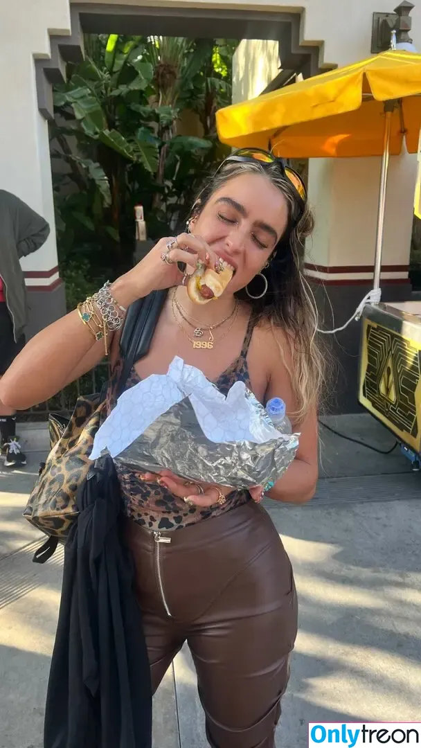 Sommer Ray nude photo #2327 (sommer-ray / sommerray)
