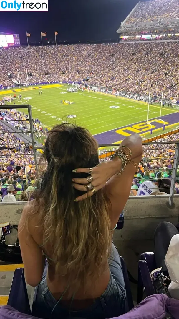 Sommer Ray nude photo #2407 (sommer-ray / sommerray)
