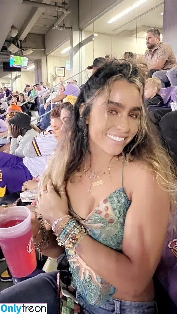 Sommer Ray nude photo #2419 (sommer-ray / sommerray)