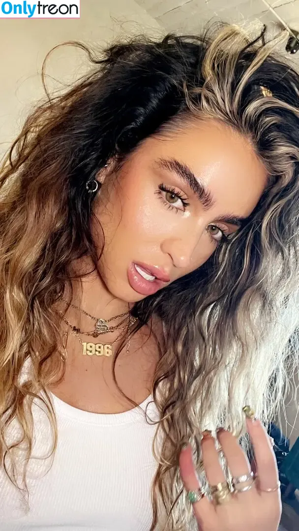 Sommer Ray nude photo #2427 (sommer-ray / sommerray)