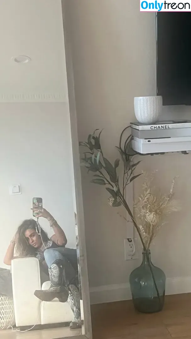 Sommer Ray nude photo #2441 (sommer-ray / sommerray)