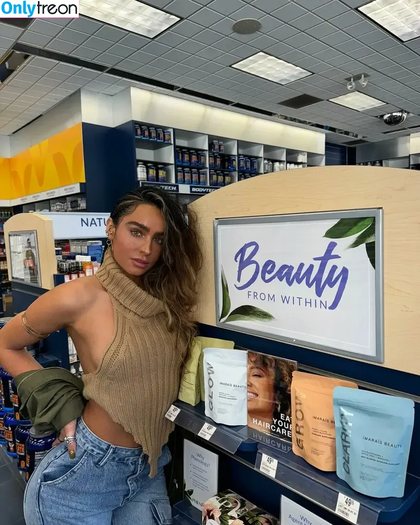 Sommer Ray nude photo #2608 (sommer-ray / sommerray)