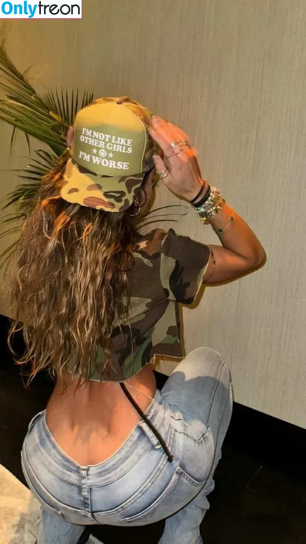 Sommer Ray nude photo #2797 (sommer-ray / sommerray)