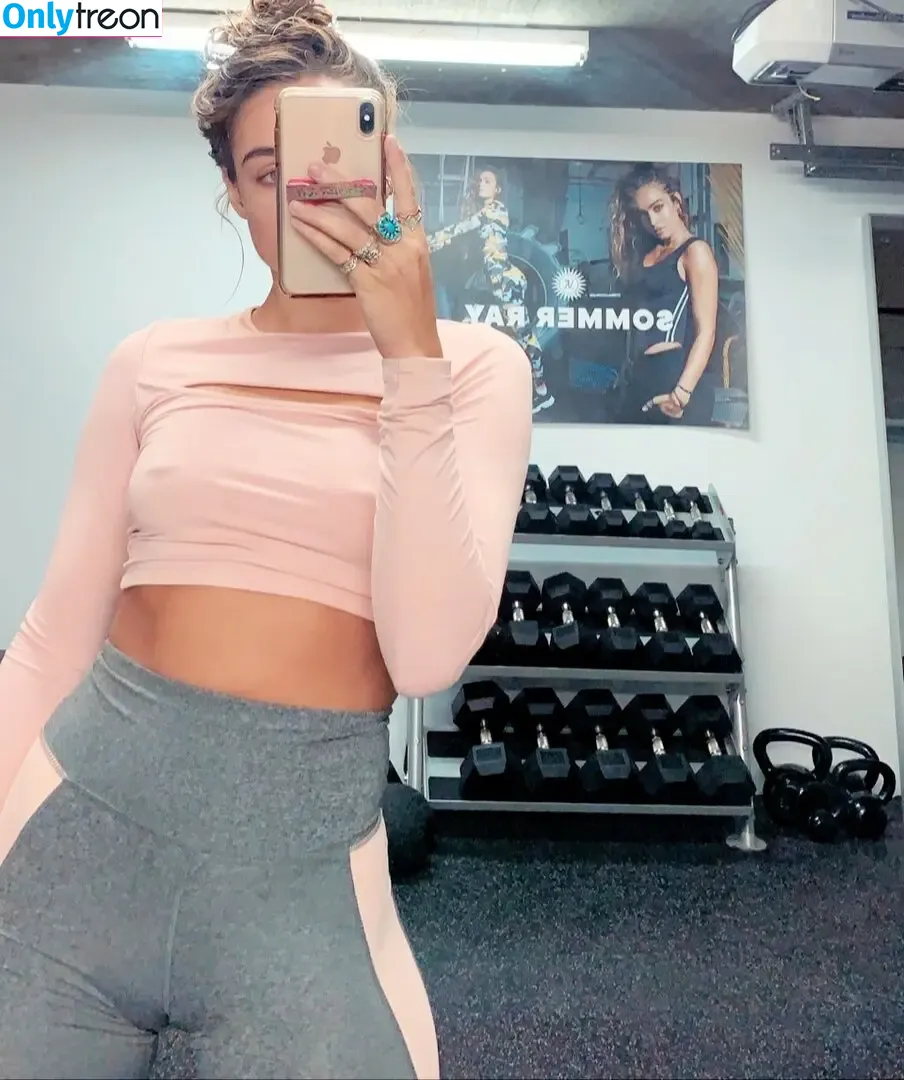 Sommer Ray nude photo #2955 (sommer-ray / sommerray)