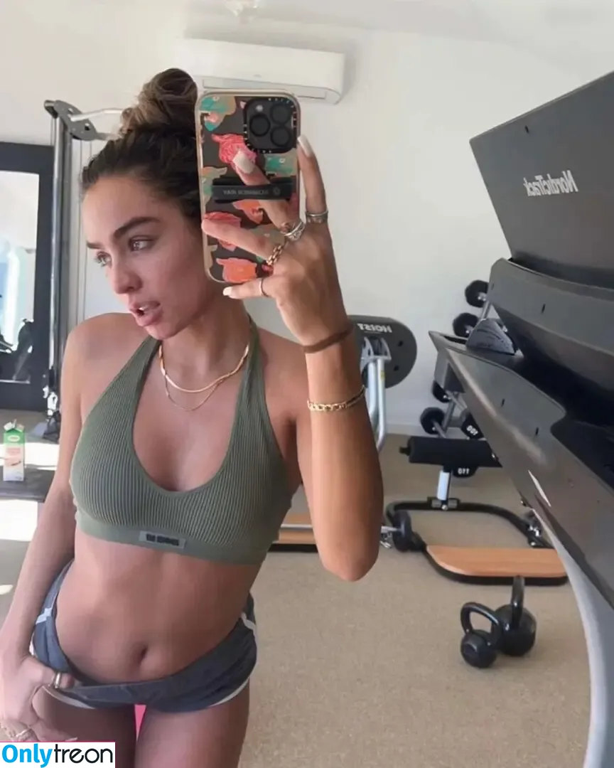 Sommer Ray nude photo #3044 (sommer-ray / sommerray)