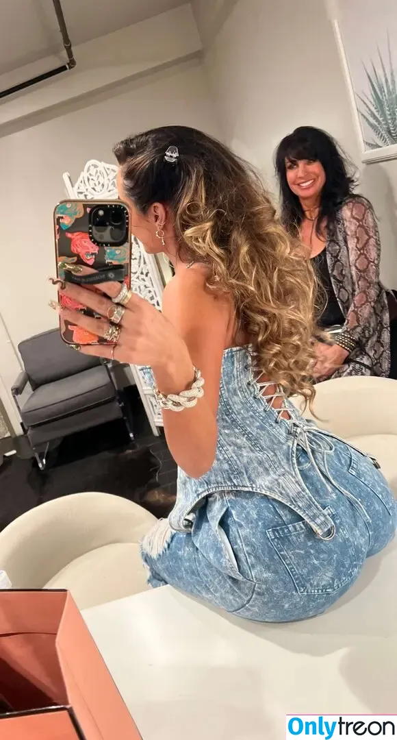 Sommer Ray nude photo #3323 (sommer-ray / sommerray)
