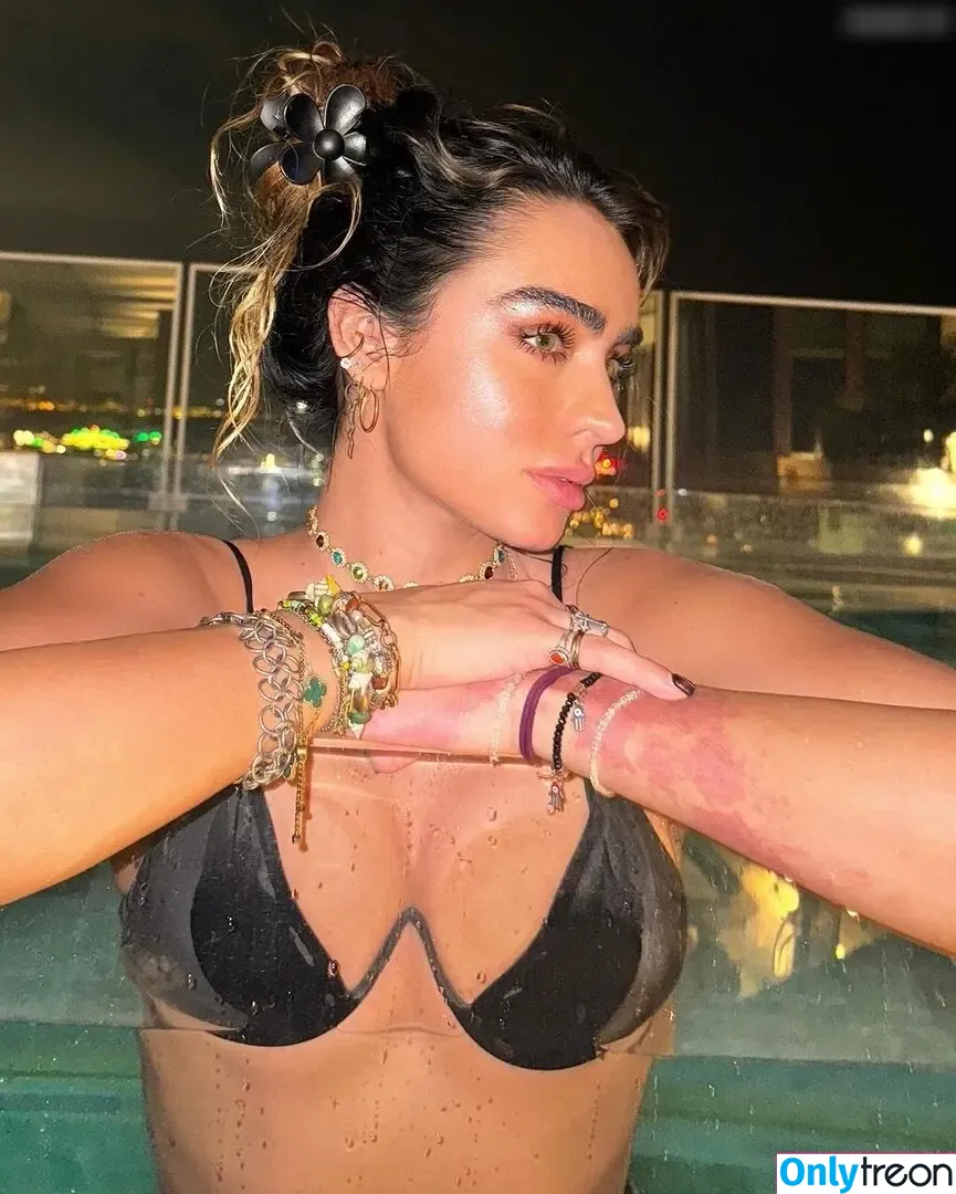Sommer Ray nude photo #3394 (sommer-ray / sommerray)