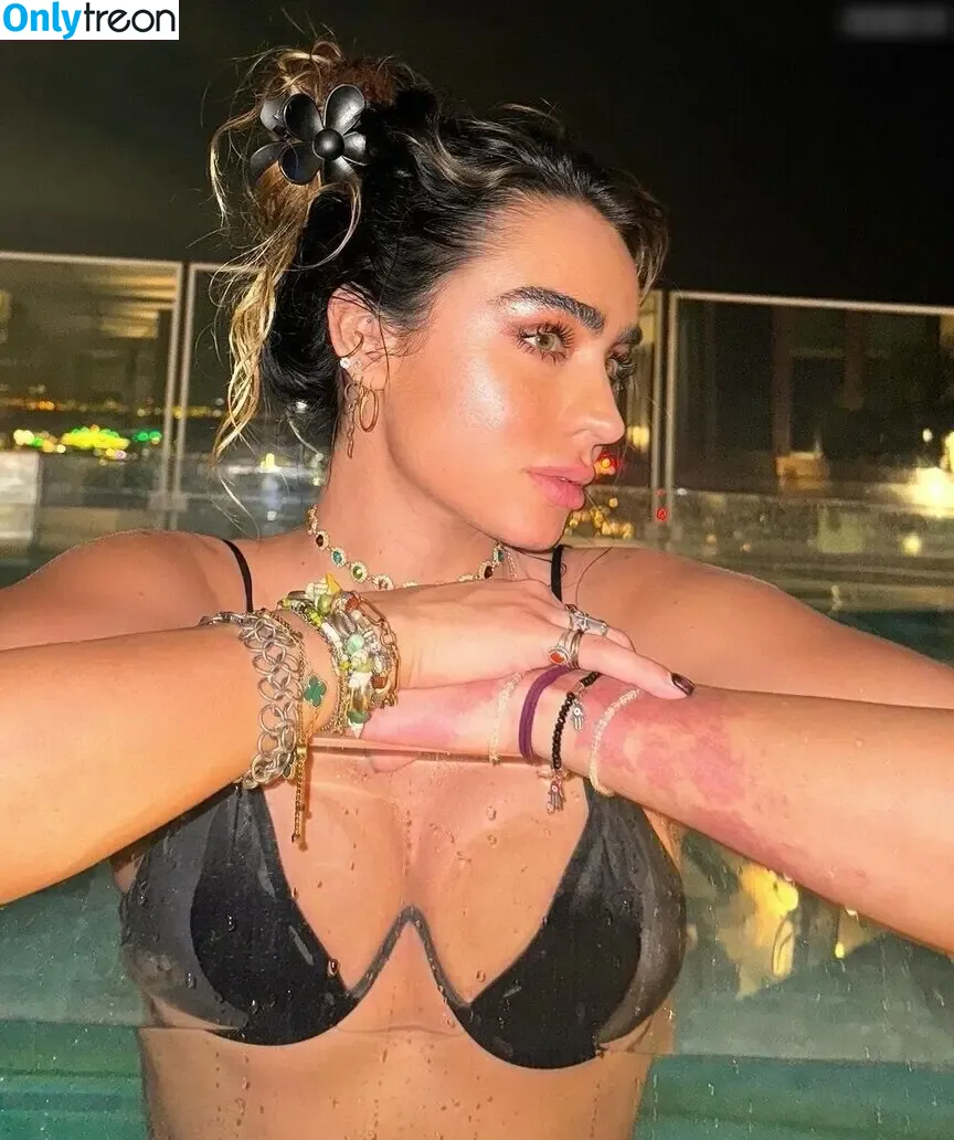 Sommer Ray nude photo #3403 (sommer-ray / sommerray)