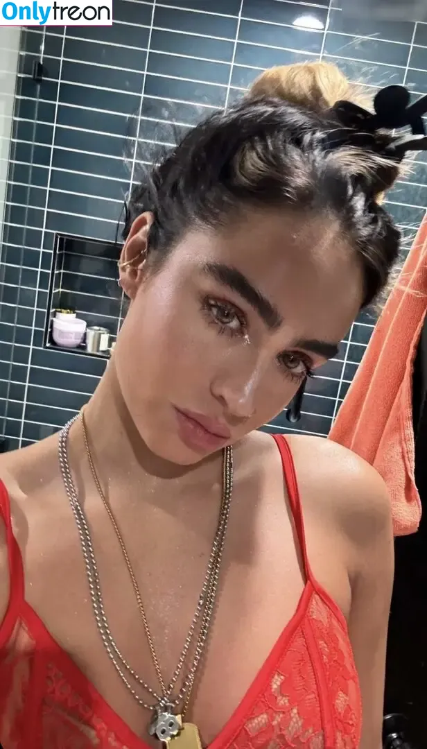Sommer Ray nude photo #3437 (sommer-ray / sommerray)