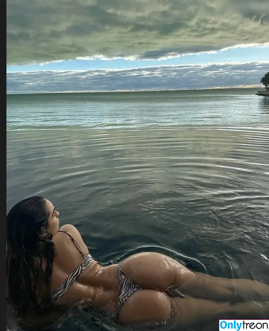 Sommer Ray nude photo #3445 (sommer-ray / sommerray)