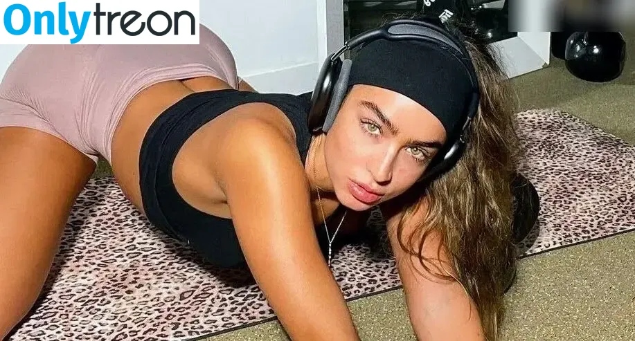 Sommer Ray nude photo #3489 (sommer-ray / sommerray)
