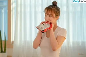 Son Ye Eun / BJ Eunsora 은소라 / Yenny / ye._eun_s2 / yeeny618 / 손예은 nude photo #0391
