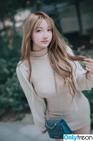 Son Ye Eun / BJ Eunsora 은소라 / Yenny / ye._eun_s2 / yeeny618 / 손예은 nude photo #1158