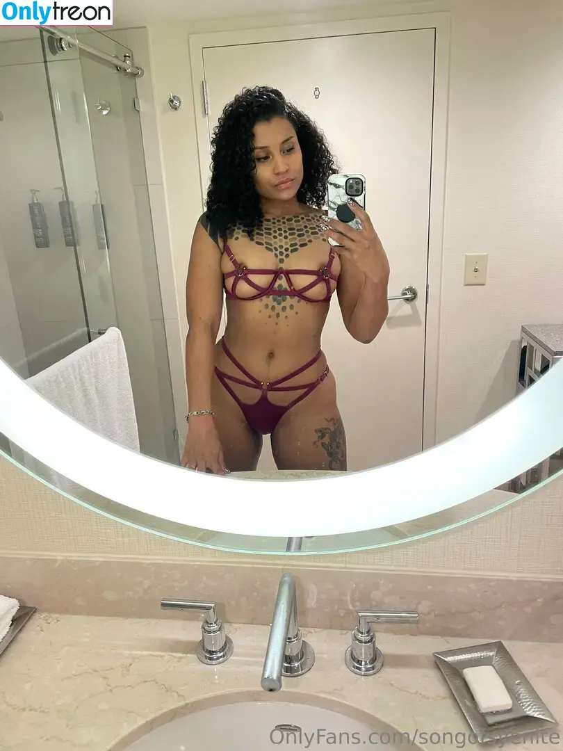 songofsyenite nude photo #0017 (Syenite)