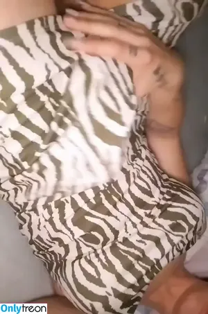  nude photo #0003