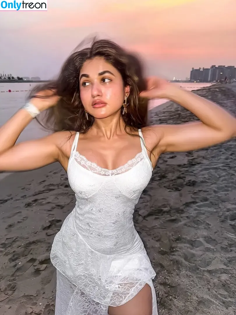 Soniya Singh Khatri nude photo #0031 (fitgirl_08)