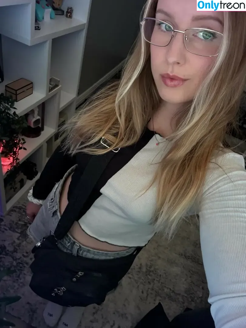 Sonja Reid nude photo #0192 (OMGitsfirefoxx)
