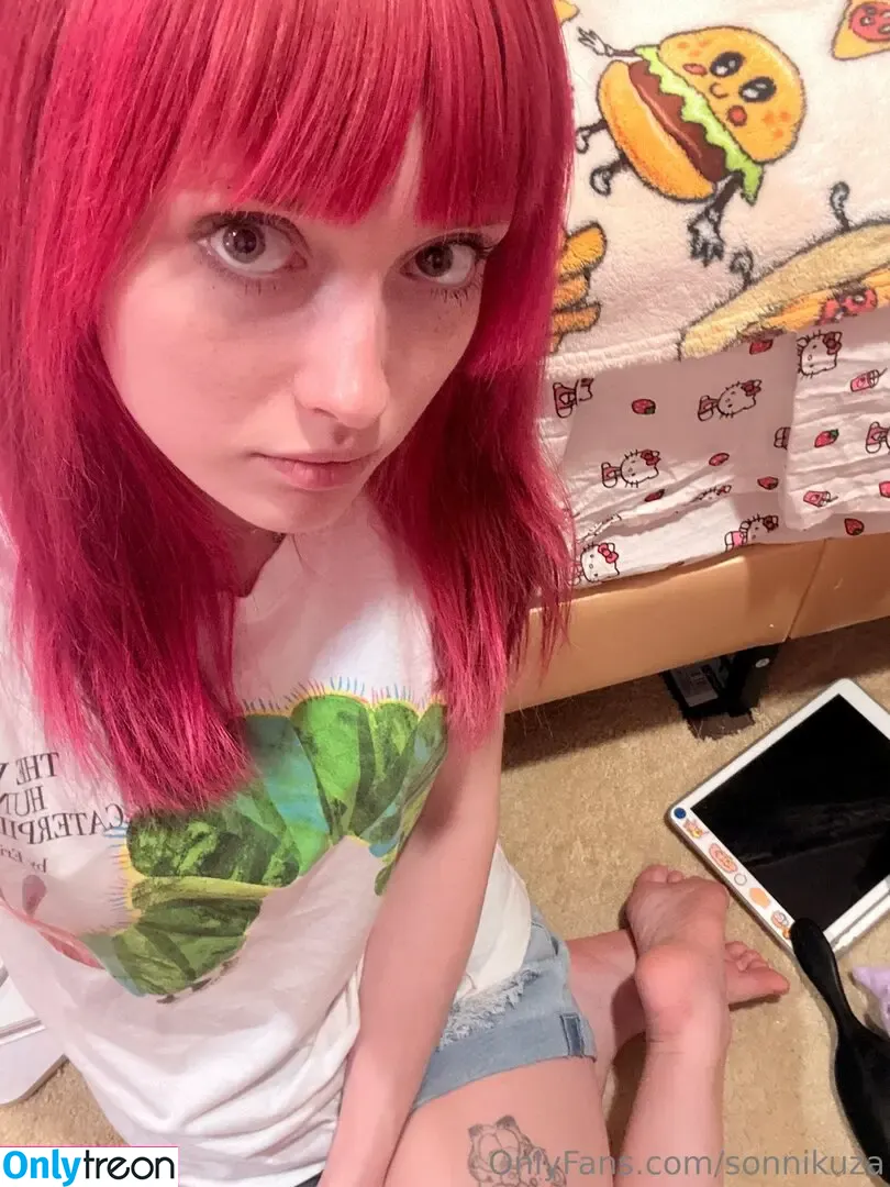 sonnikuza nude photo #0027 (sonikkusgirl)