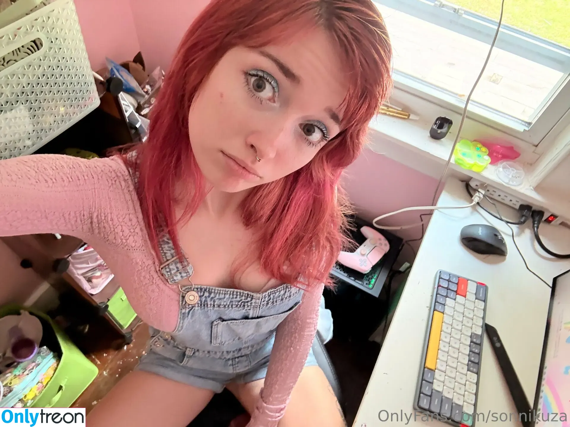 sonnikuza nude photo #0065 (sonikkusgirl)