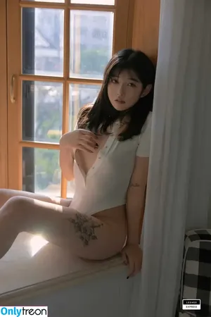 Sonson 손손 / sonson_o3o / sonson_uwu nude photo #0162