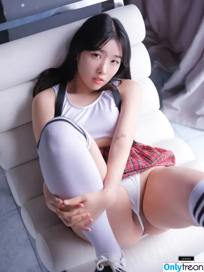 Sonson 손손 nude photo #0207 (sonson_o3o / sonson_uwu)