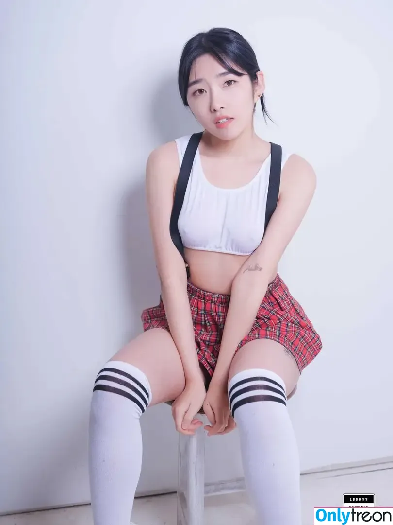 Sonson 손손 nude photo #0234 (sonson_o3o / sonson_uwu)