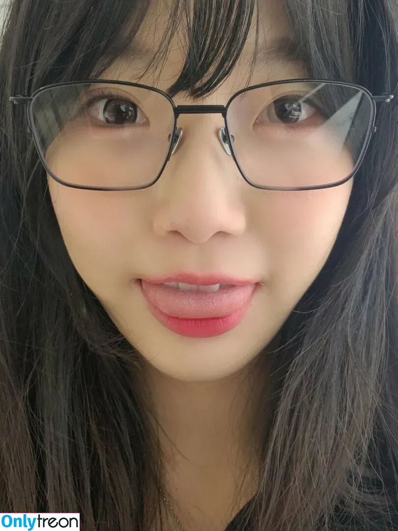 sooflower nude photo #0119 (soo_flower)