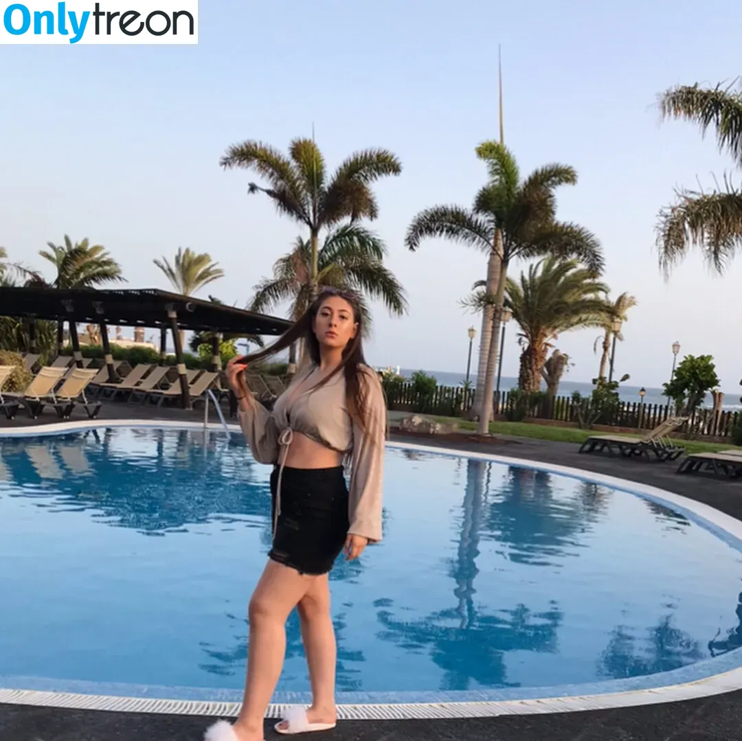 Soph Alice nude photo #0024 (soph.alicex / soph_aliceex)