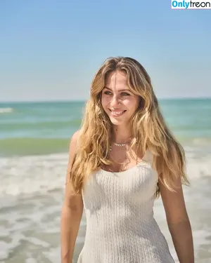 Sophia Flörsch / SophiaFloersch nude photo #0646
