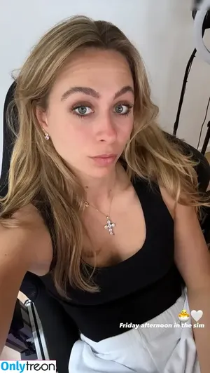 Sophia Flörsch / SophiaFloersch nude photo #0657