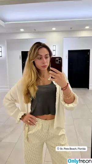 Sophia Flörsch / SophiaFloersch nude photo #0663