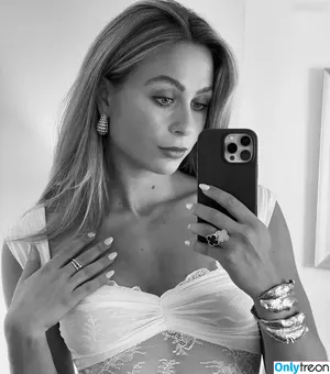Sophia Flörsch / SophiaFloersch nude photo #0667