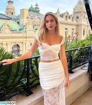 Sophia Flörsch / SophiaFloersch nude photo #0668
