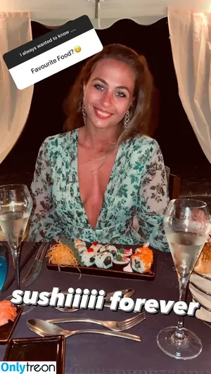 Sophia Flörsch / SophiaFloersch nude photo #0672